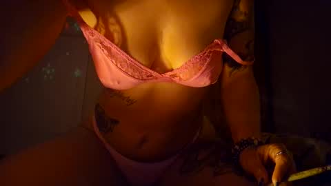 ellababy94 online show from 10-25-25, 07:08