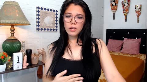 Snapshot of ellahollywood1818 chatting on 12-02-24, 04:20 CINDERELLA online show from 12-02-24, 04:20