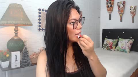 Snapshot of ellahollywood1818 chatting on 12-10-24, 05:07 CINDERELLA online show from 12-10-24, 05:07