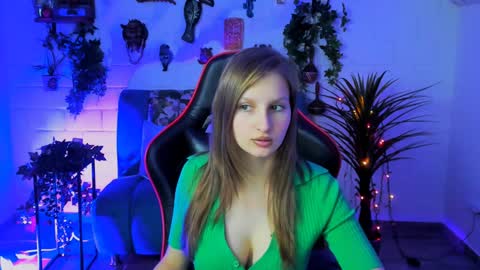 Ella online show from 12-11-24, 03:15