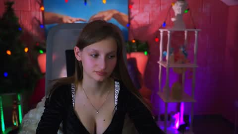 Ella online show from 12-30-24, 09:59