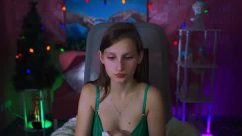 Ella online show from 01-07-25, 11:48