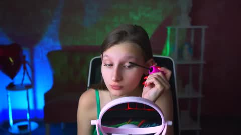 Ella online show from 03-01-25, 09:18