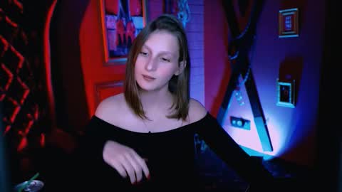 Ella online show from 09-27-25, 05:07