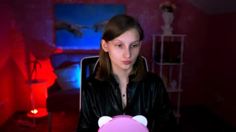 Ella online show from 04-19-26, 03:00