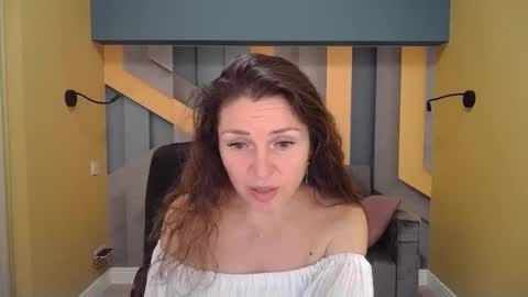 Snapshot of ellalongs chatting on 12-08-24, 12:30 EllaLongs online show from 12-08-24, 12:30