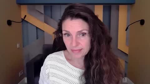 Snapshot of ellalongs chatting on 09-29-25, 11:26 EllaLongs online show from 09-29-25, 11:26