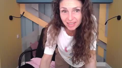 EllaLongs online show from 09-30-25, 11:37