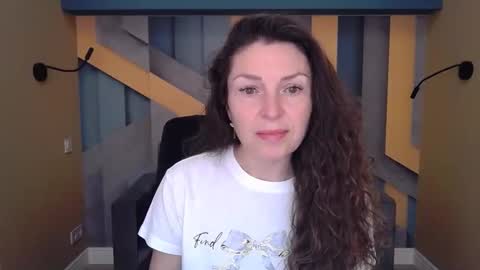 Snapshot of ellalongs chatting on 10-03-25, 11:29 EllaLongs online show from 10-03-25, 11:29