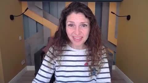 Snapshot of ellalongs chatting on 11-28-25, 12:41 EllaLongs online show from 11-28-25, 12:41