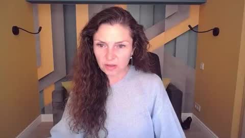 EllaLongs online show from 05-19-26, 11:16