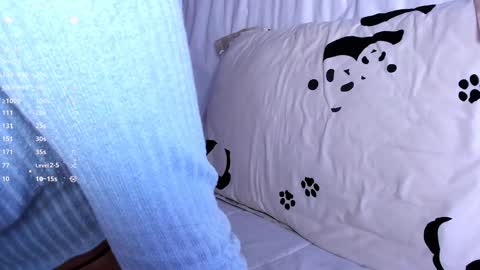 Snapshot of ellamilano chatting on 01-19-25, 07:15 Ella online show from 01-19-25, 07:15