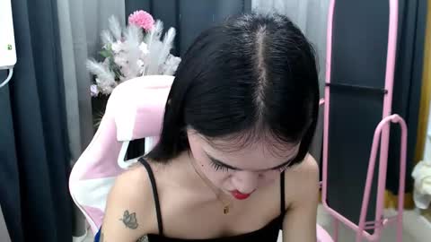 ELLA online show from 04-17-26, 02:42