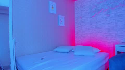 Ella online show from 02-23-25, 03:35