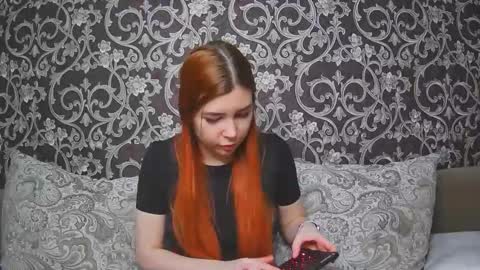 EllaNuar online show from 02-10-26, 07:45