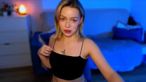 Ella online show from 11-10-25, 05:17