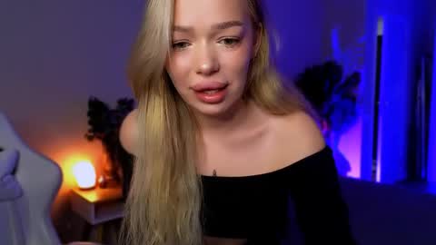 Ella online show from 04-22-26, 05:54