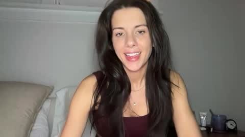 Snapshot of elle67 chatting on 11-12-25, 12:33 Elle67 online show from 11-12-25, 12:33