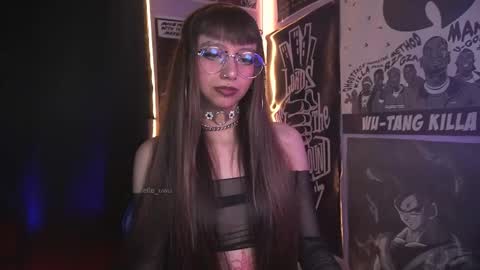 follow me on instagram .    online show from 01-15-26, 04:55