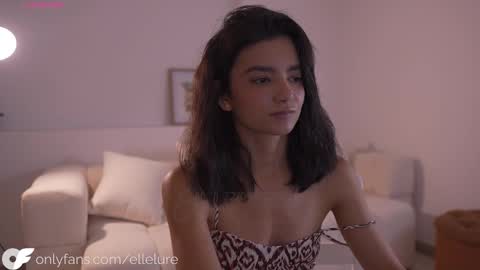 Linda Restrepo online show from 09-22-25, 10:45