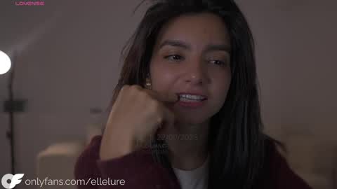 Linda Restrepo online show from 10-11-25, 12:21