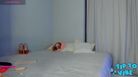 Snapshot of ellenmays chatting on 02-13-25, 02:09 Ellen online show from 02-13-25, 02:09