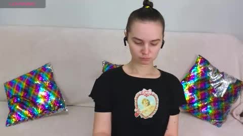 Snapshot of ellie_babyy chatting on 10-26-25, 10:54 Ellie online show from 10-26-25, 10:54