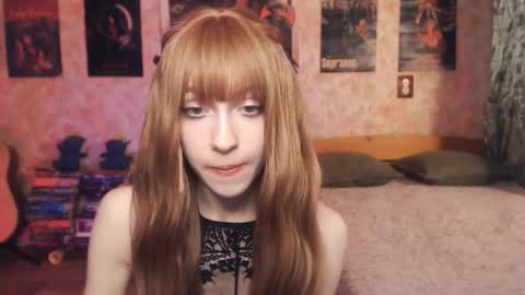 ellie_friendly online show from 10-18-25, 01:52