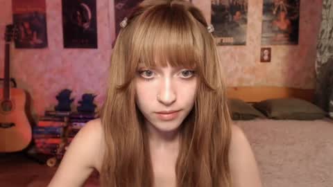 Snapshot of ellie_friendly chatting on 07-09-26, 12:37 ellie_friendly online show from 07-09-26, 12:37