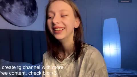 Snapshot of ellie_hollow chatting on 11-01-25, 07:21 Ellie online show from 11-01-25, 07:21