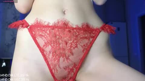 Snapshot of ellie_kimi chatting on 06-05-26, 10:32 Ellie online show from 06-05-26, 10:32