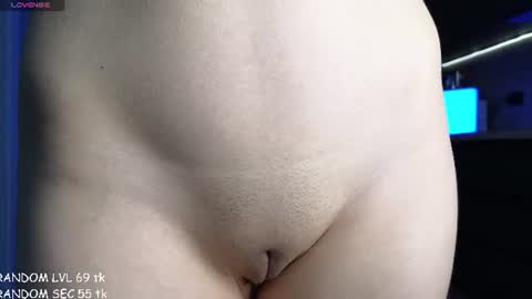 Snapshot of ellie_kimi chatting on 06-24-26, 10:14 Ellie online show from 06-24-26, 10:14
