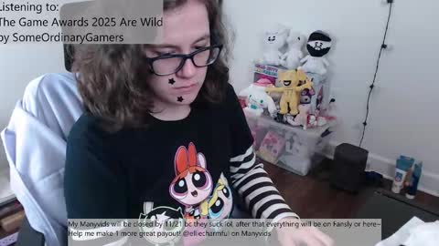 Snapshot of elliecharmful chatting on 11-20-25, 12:22 Ellie Charmful online show from 11-20-25, 12:22