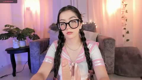 Snapshot of elliedream_ chatting on 06-30-26, 03:13 elliedream_ online show from 06-30-26, 03:13