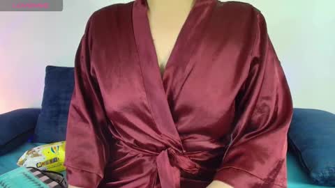 elliee1 online show from 09-23-25, 12:08