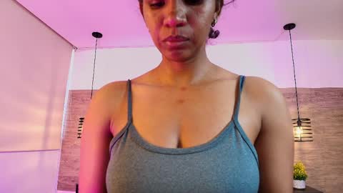 elliee_alves online show from 06-01-26, 05:58