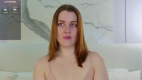 Snapshot of elliegarson__ chatting on 02-26-26, 05:12 elliegarson__ online show from 02-26-26, 05:12
