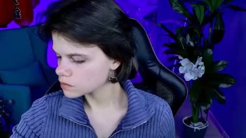 Snapshot of elliemurler chatting on 09-17-25, 09:11 elliemurler online show from 09-17-25, 09:11