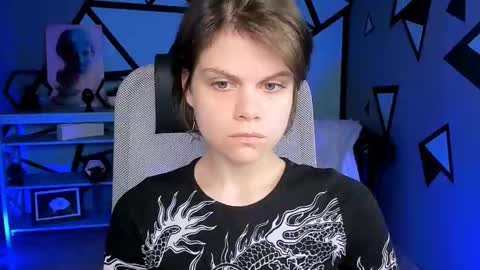 Snapshot of elliemurler chatting on 09-27-25, 09:03 elliemurler online show from 09-27-25, 09:03