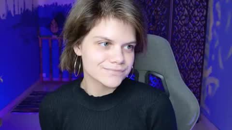 Snapshot of elliemurler chatting on 09-28-25, 09:03 elliemurler online show from 09-28-25, 09:03