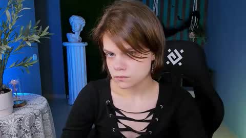 Snapshot of elliemurler chatting on 10-30-25, 09:00 elliemurler online show from 10-30-25, 09:00