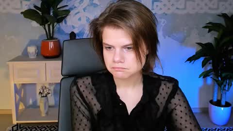 Snapshot of elliemurler chatting on 11-28-25, 09:12 elliemurler online show from 11-28-25, 09:12