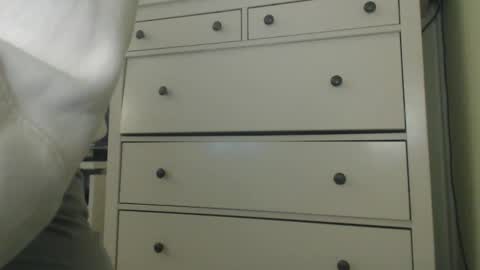 Snapshot of elliephant_ chatting on 11-01-25, 12:40 just Emily online show from 11-01-25, 12:40