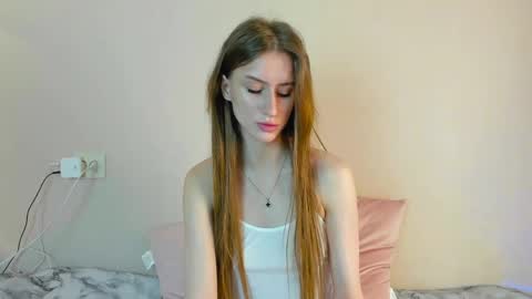 ellierough online show from 05-22-26, 04:08
