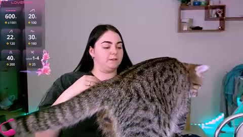 Ellie online show from 03-11-25, 07:14