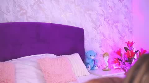 Snapshot of ellinanuria chatting on 02-12-26, 05:13 EllinaNuria online show from 02-12-26, 05:13