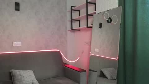 Snapshot of elliot_muscle04 chatting on 10-12-25, 11:42 elliot_muscle04 online show from 10-12-25, 11:42