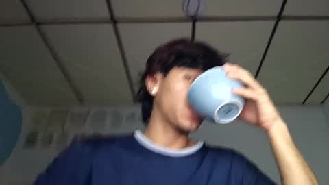 Snapshot of elliotazert chatting on 05-19-26, 03:13 elliotazert online show from 05-19-26, 03:13