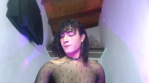 Snapshot of ellis_flowers chatting on 07-23-26, 01:58 . online show from 07-23-26, 01:58