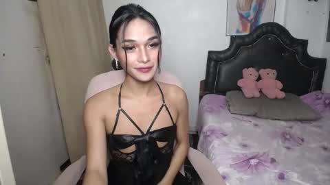 ELLORREY online show from 04-10-26, 05:01